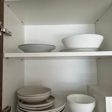Japandi Pearl Designed Studio,parking ,aircon, O2 דירה *